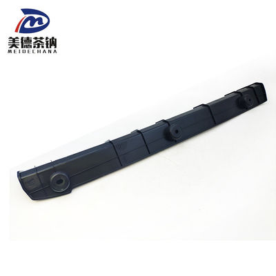 Chinesische Lkw-Teile Kreuz-Einschließung Pan-Kopf Tapping-Schraube mit Kunststoffmaterial Q39905