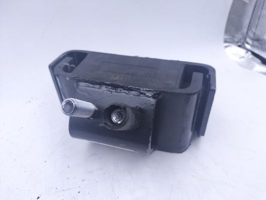 Hinterhältegehäuse aus Metall-Eisen-Kautschuk für Fahrzeugmotorteile 1001015-DP011